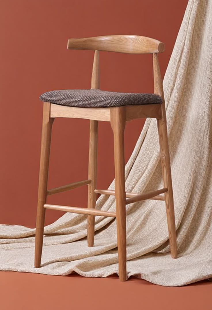 6545d7f3275f8911af6fa3188e527e39 Bar Chair - Image 1