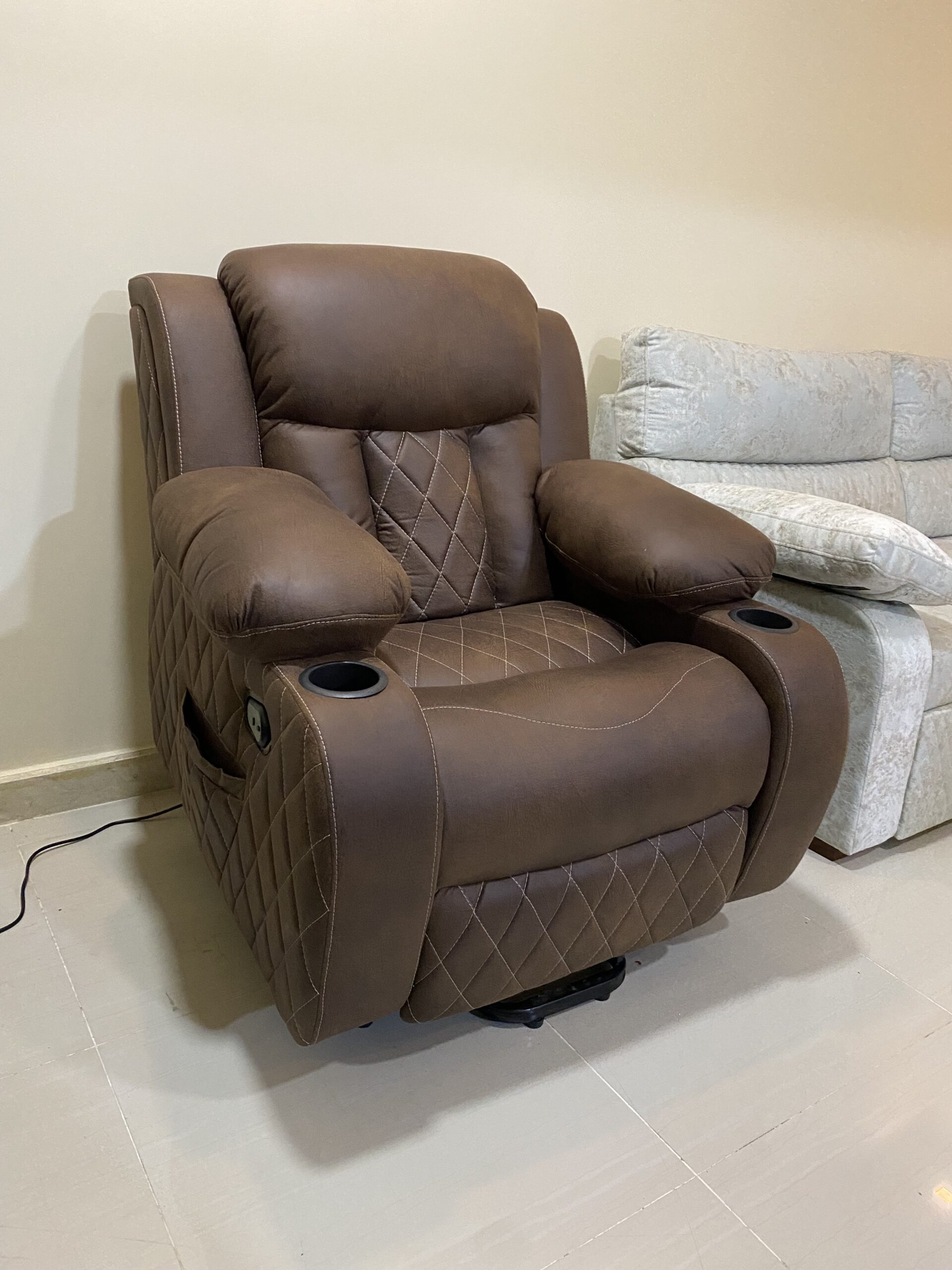IMG_1875 Lazy Boy Manual Chair - Image 1